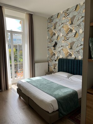 舒适三人房, 1 间卧室, 无烟房, 部分海景 | 客房景观