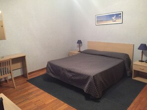 Premium bedding, in-room safe, desk, soundproofing - Hotel Belvedere (Sanremo)