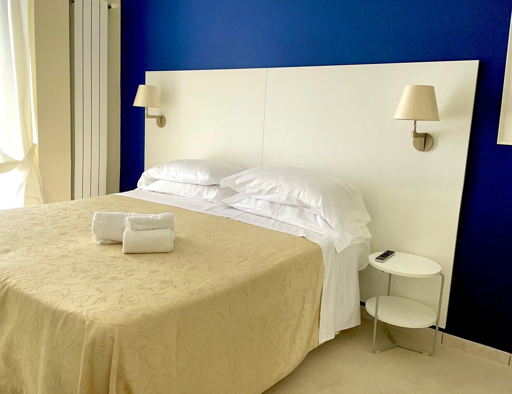 double or twin room, partial sea view | in-room safe, blackout curtains, soundproofing, free wifi