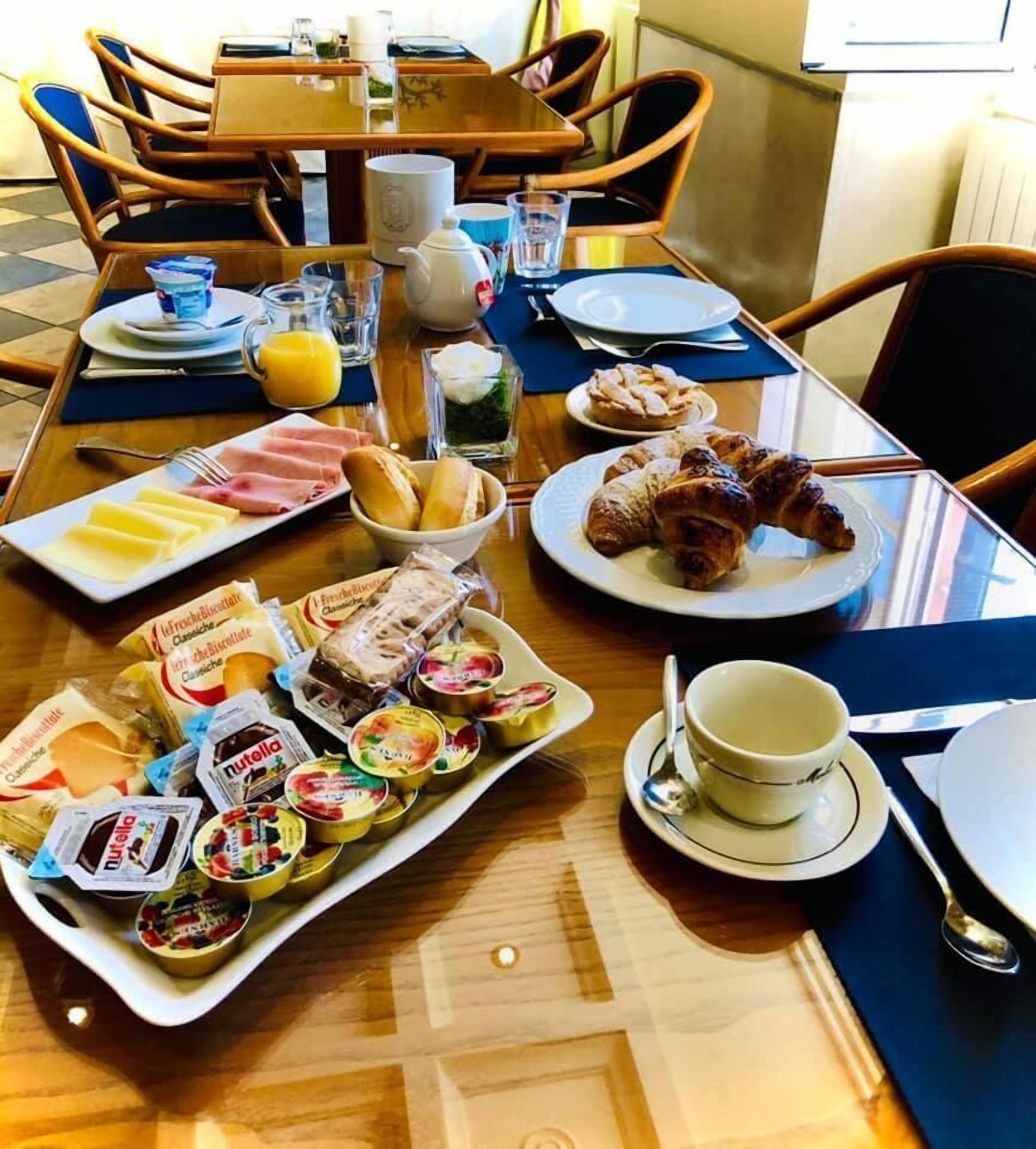 lunch and dinner served, local cuisine