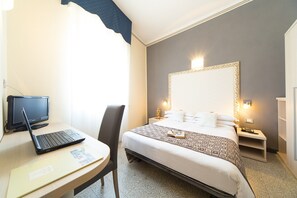 Kamar Single | 1 kamar tidur, seprai premium, brankas, dan meja kerja