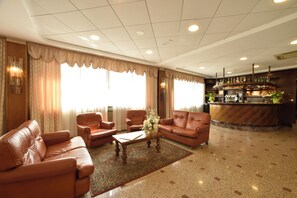 Living area - Hotel Bergamo (San Bartolomeo al Mare)