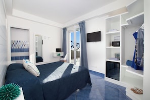 Deluxe Double Room | Desk, iron/ironing board, free wired internet, bed sheets - Piccolo Paradiso (Massa Lubrense)