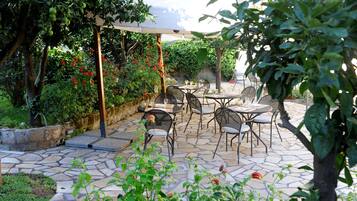 FrĂŒhstĂŒck und Abendessen