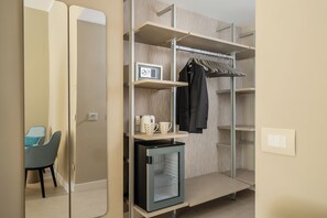 デラックス ダブルルーム | ミニバー、セーフティボックス (室内)、デスク、WiFi (無料)