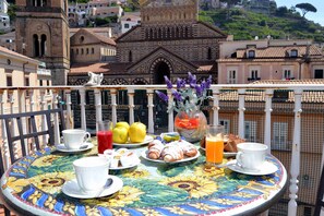 View from property - Terrazza Duomo (Amalfi)