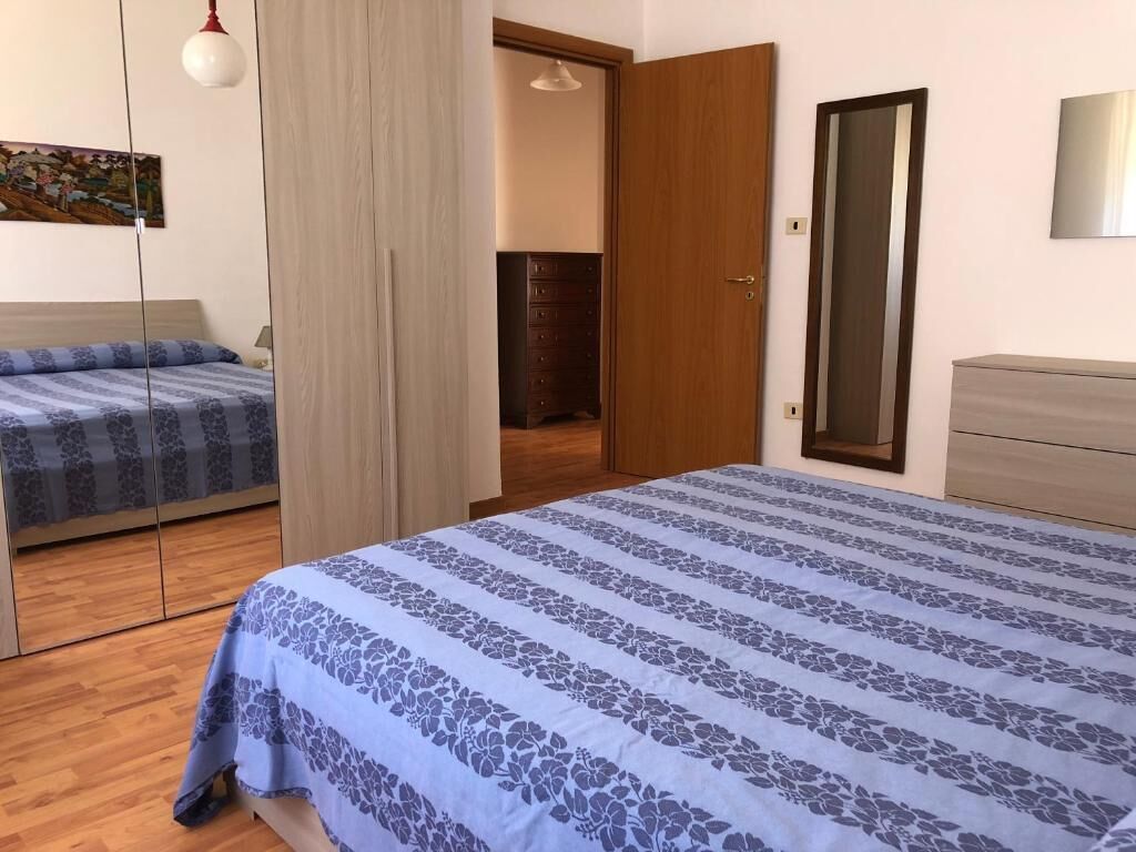 Leilighet – comfort, balkong, bakgårdsutsikt | Safe på rommet, barnesenger, wi-fi (inkludert) og sengetøy