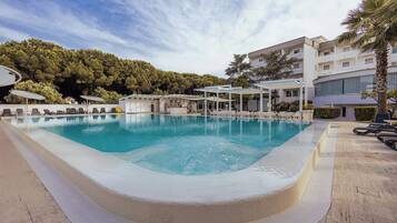 Kolam renang terbuka