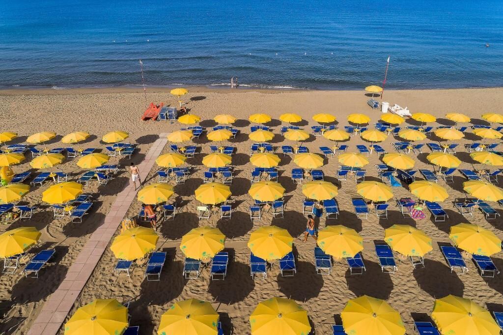 Spiaggia privata nelle vicinanze, sabbia bianca, lettini da mare