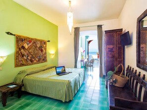 1 bedroom, minibar, in-room safe, individually furnished