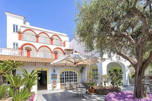 Exterior - La Scogliera (Forio)