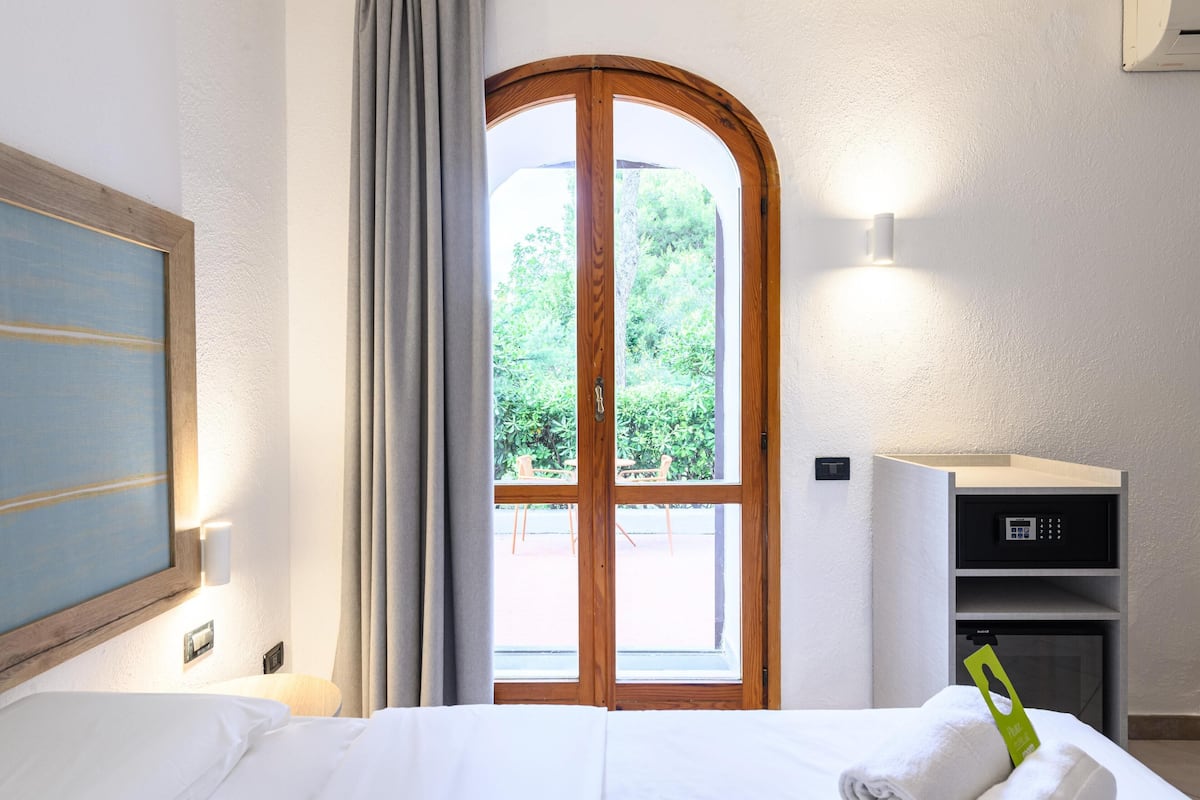 Standard-Einzelzimmer, Nichtraucher | Zimmersafe, Schreibtisch, Verdunkelungsvorhänge, schallisolierte Zimmer