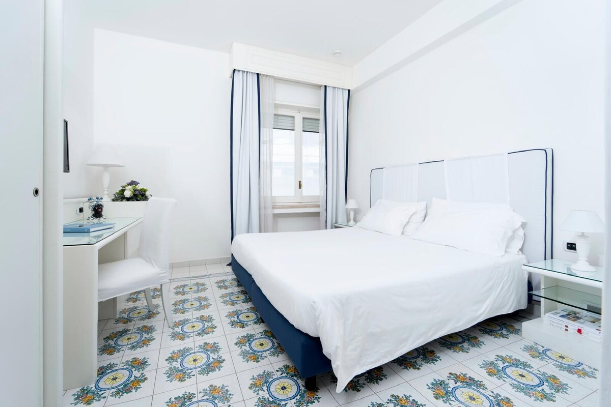 Classic Double or Twin Room, City View | Minibar, in-room safe, desk, laptop workspace