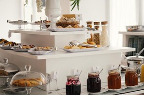 Petit déjeuner buffet compris tous les jours