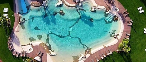 Indoor pool, outdoor pool