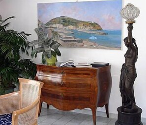 Interior detail - Hotel Don Pepe Terme & Beauty Farm (Lacco Ameno)