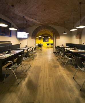 Free daily buffet breakfast - Hotel Continental (Cremona)