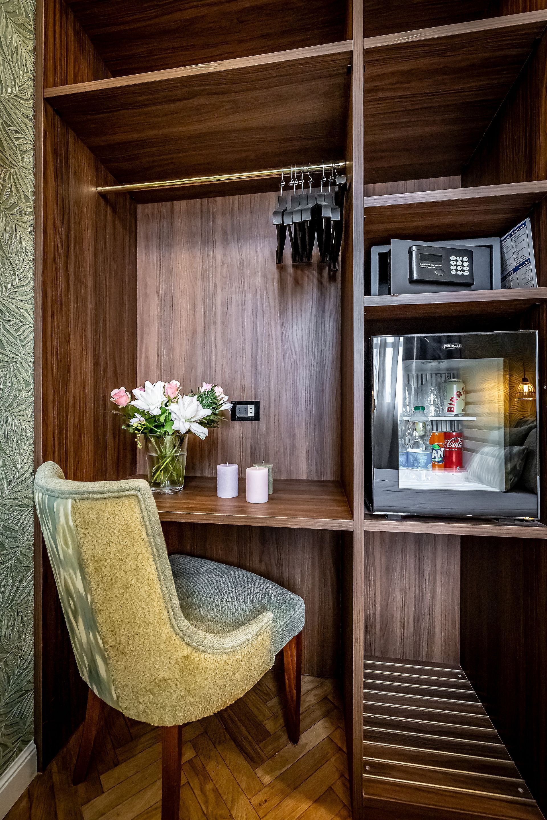 1 bedroom, down duvets, minibar, in-room safe