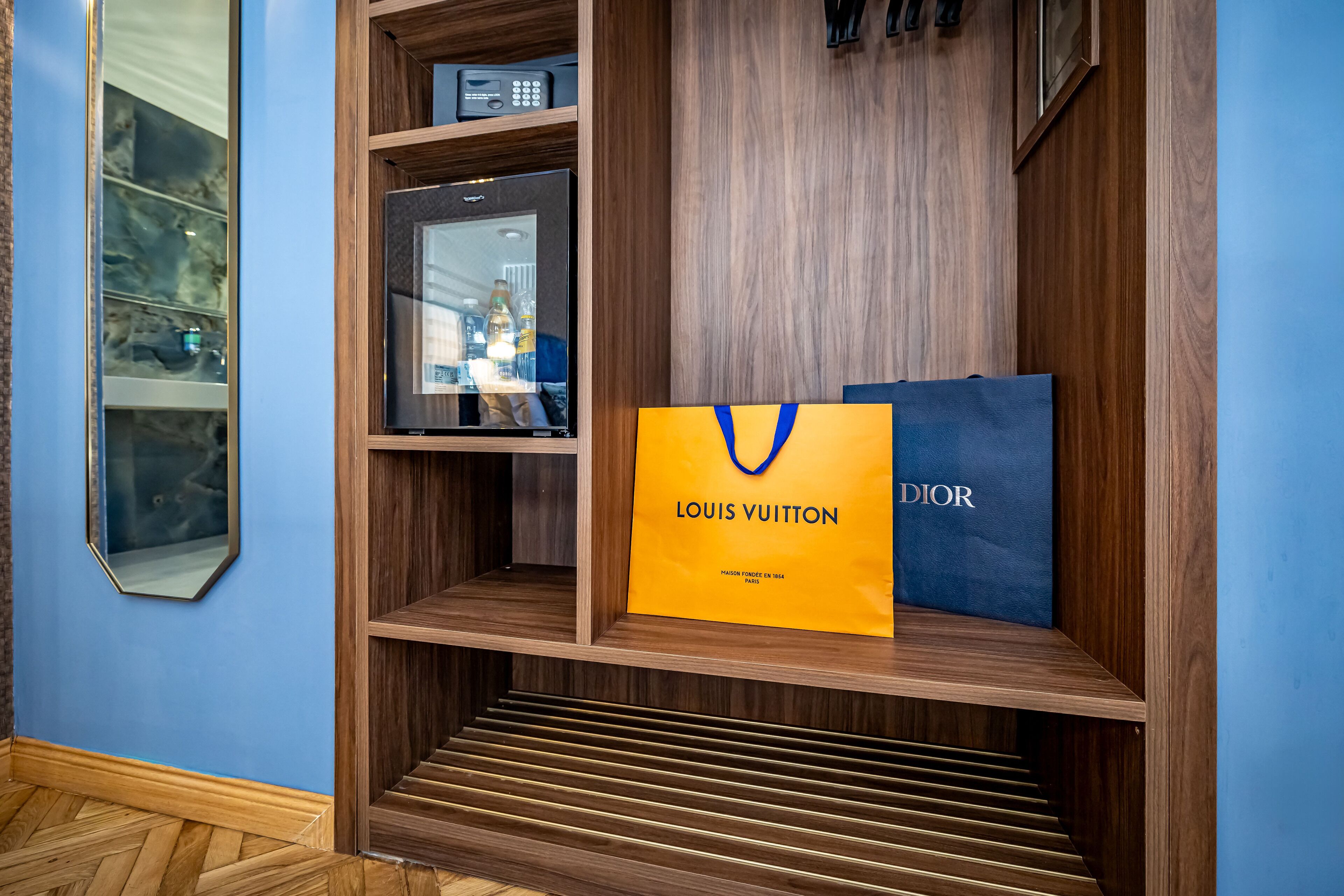 double room (duomo view - 40) | bathroom | shower, eco-friendly toiletries, hair dryer, bidet