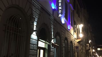 Façade de l’hébergement - soirée/nuit