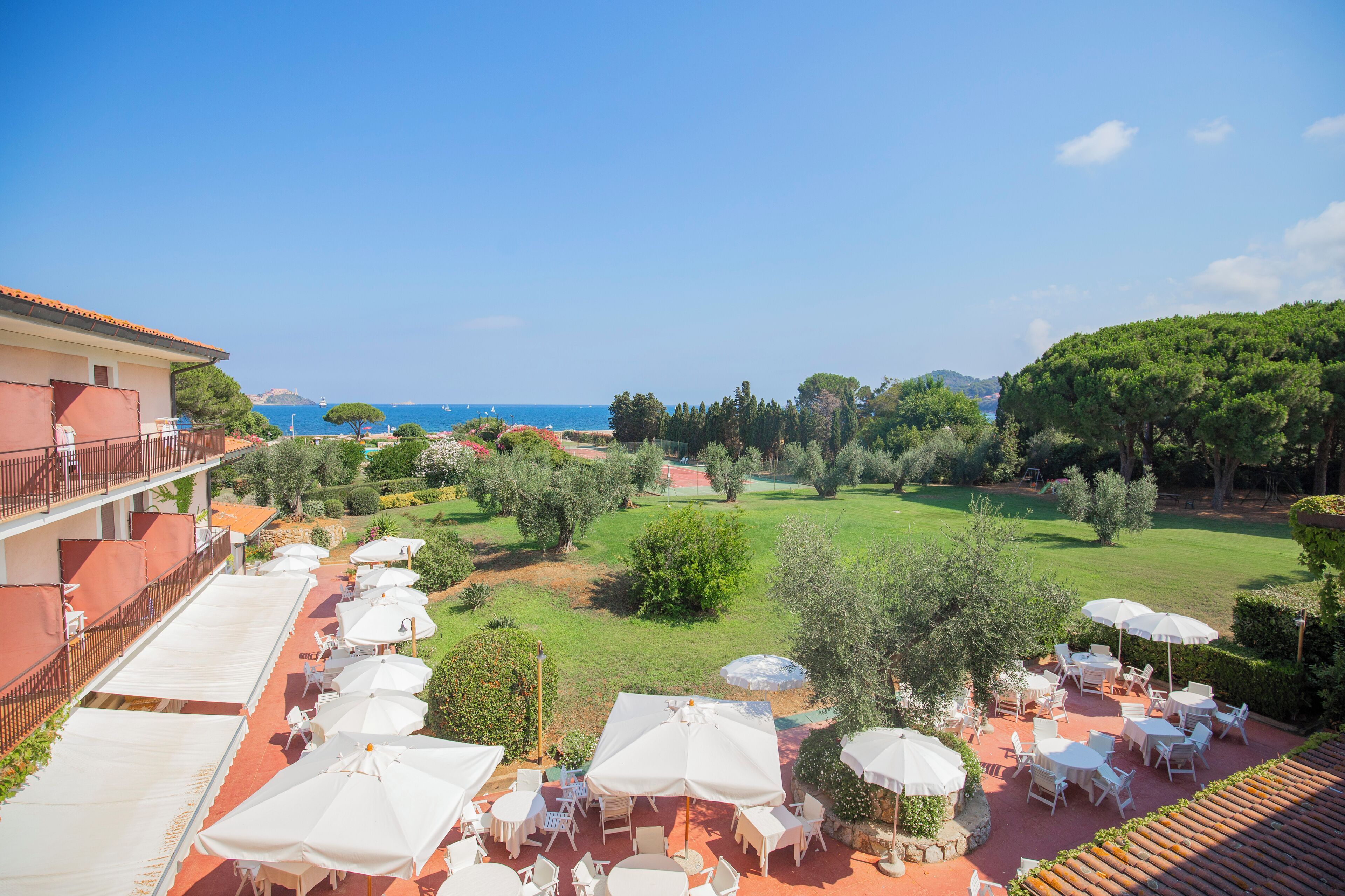 Double Room, Sea View | Hypo-allergenic bedding, minibar, in-room safe, desk