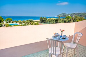 Dobbeltrom, sjøutsikt | Balkong