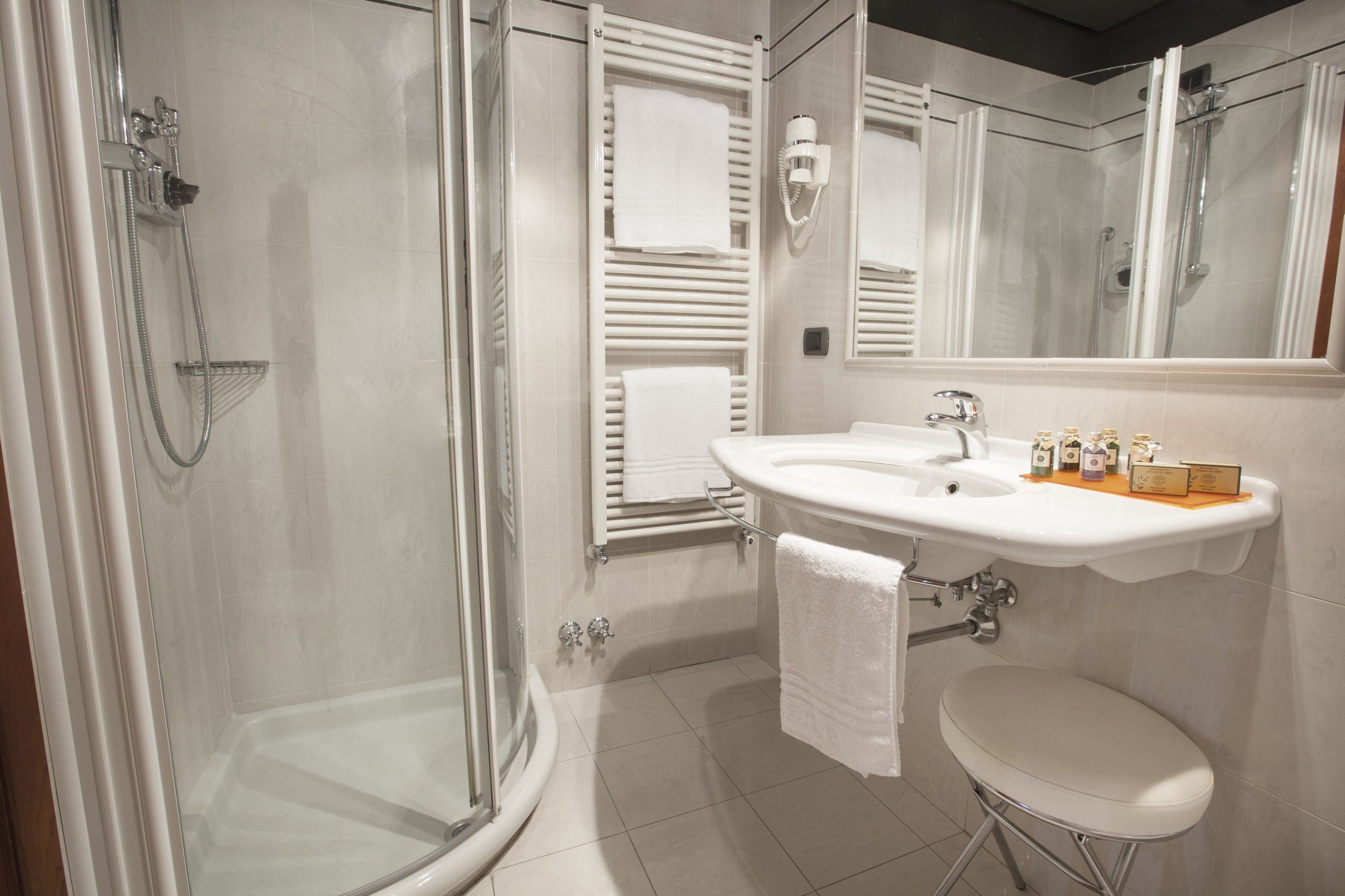 superior double room | bathroom | shower, free toiletries, hair dryer, slippers