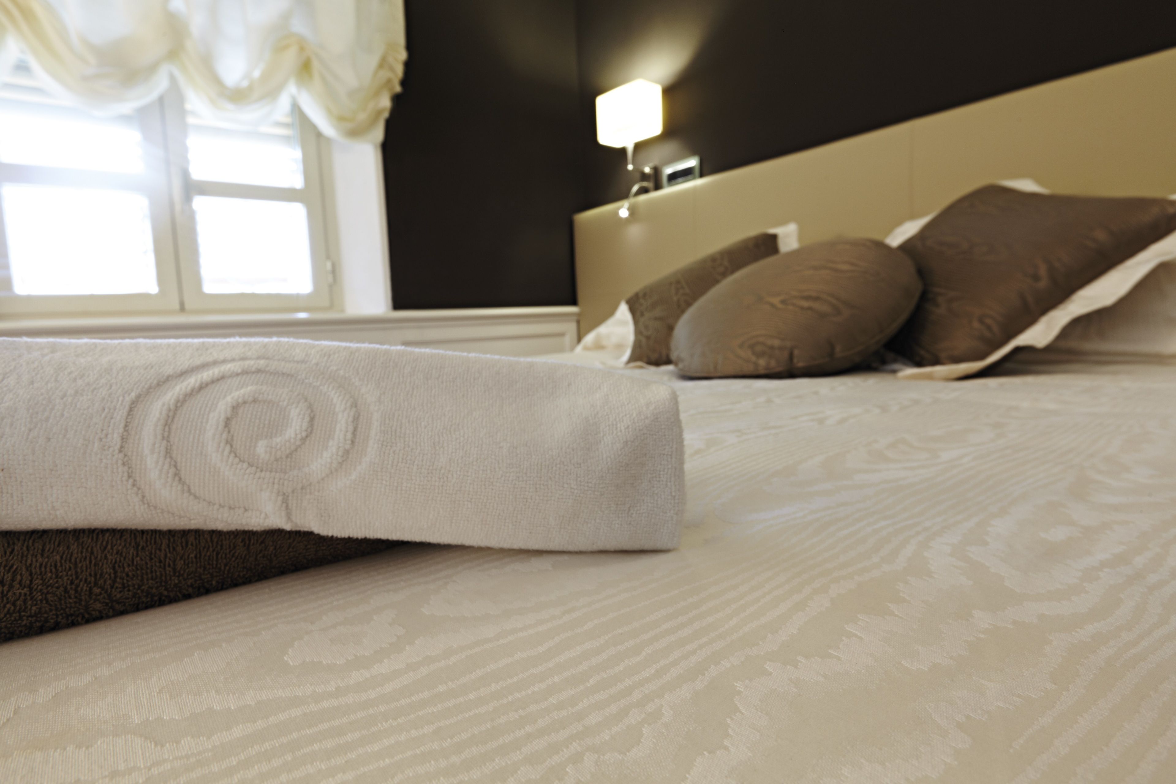 deluxe double room | room amenity