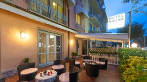 Exterior - Sirena (Camaiore)