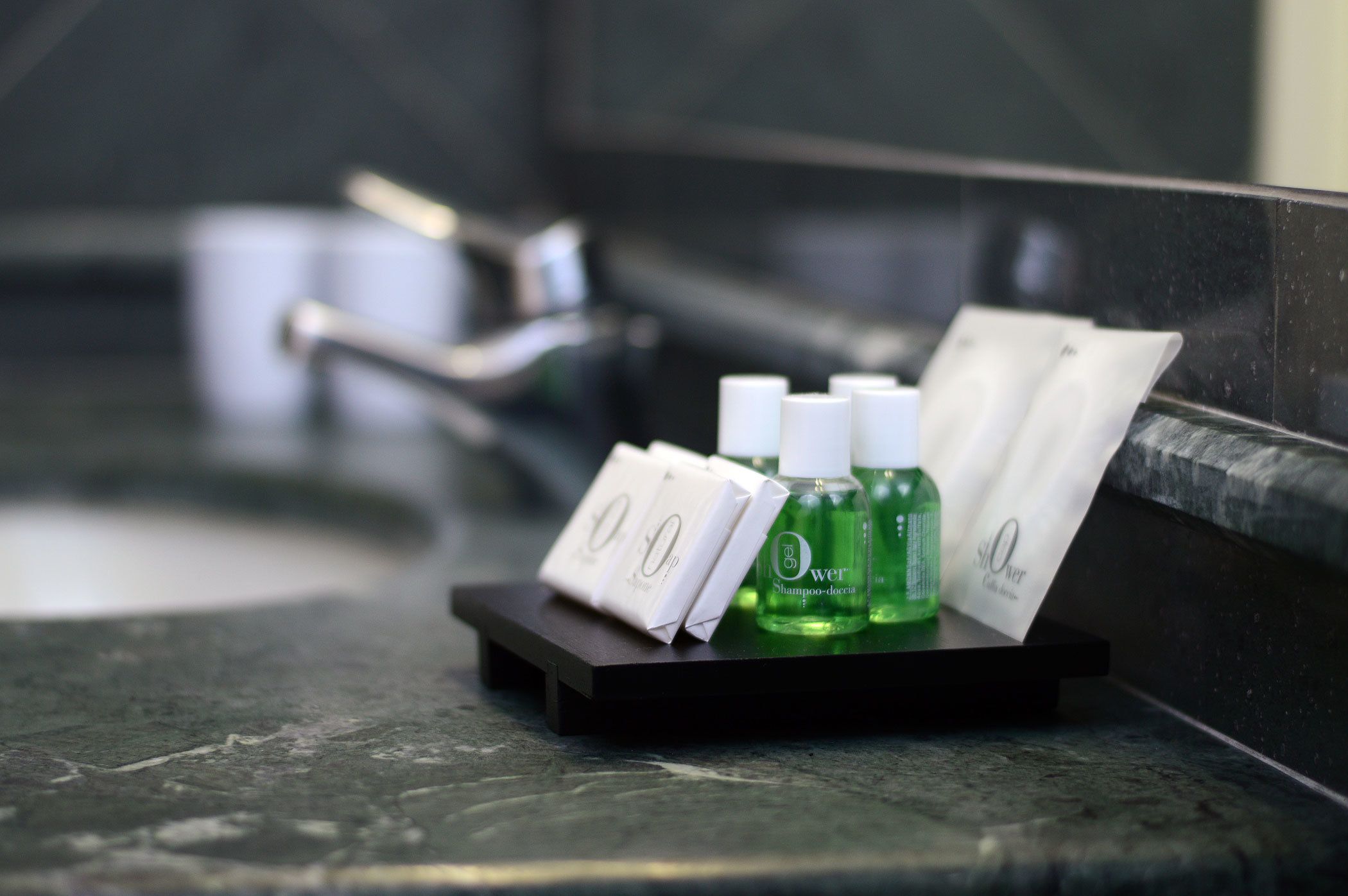 suite | bathroom amenities | free toiletries, hair dryer, bidet, towels