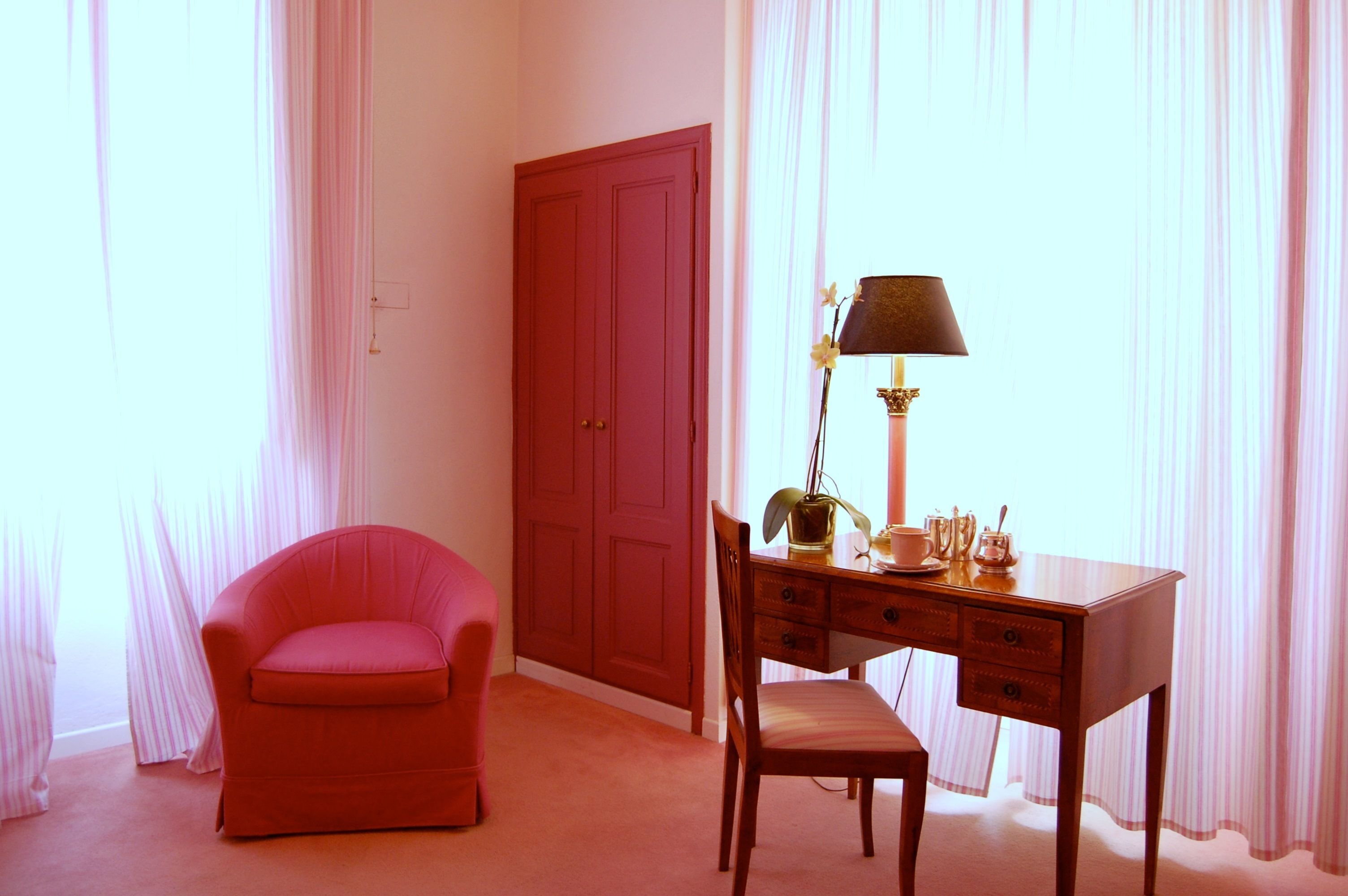 family room (4 pax) | hypo-allergenic bedding, minibar, in-room safe, individually furnished