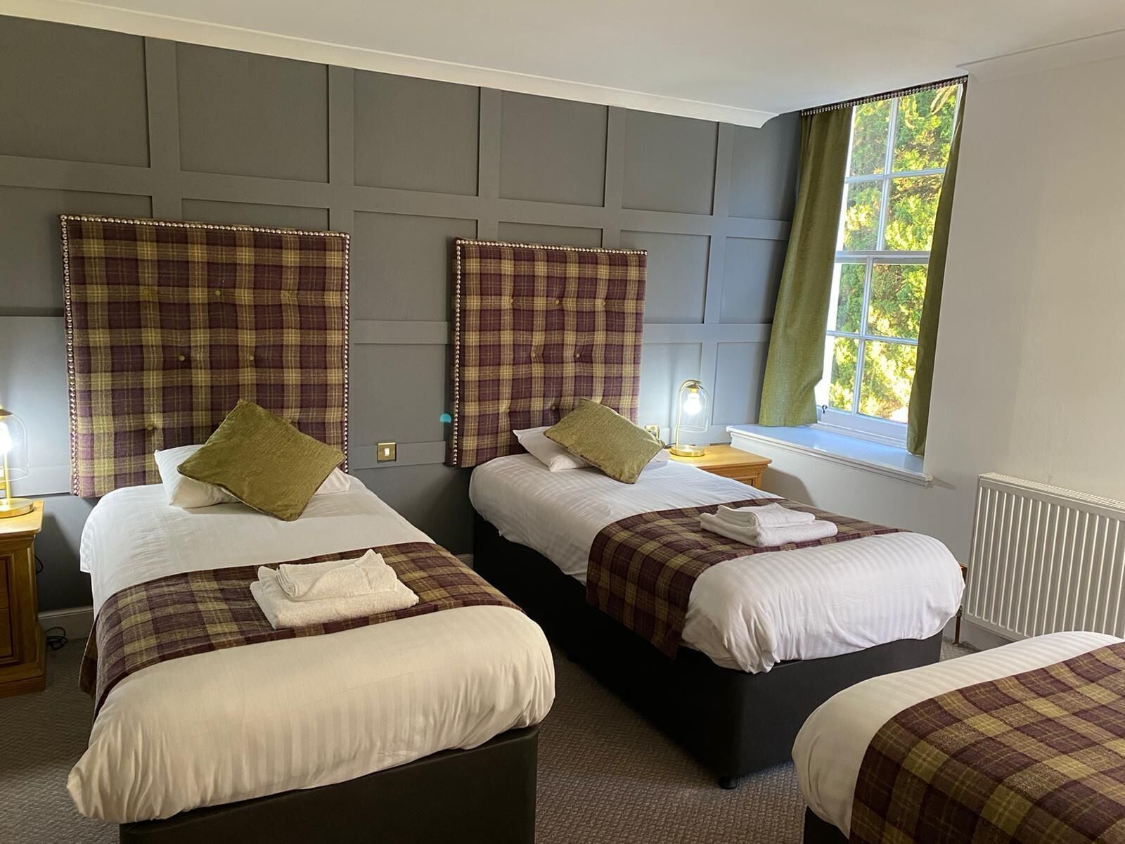 Classic trippelrum - 1 sovrum | Skrivbord, strykjärn/strykbräda och gratis wi-fi