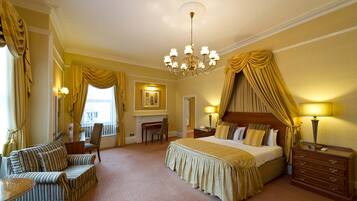 Luxury Double or Twin Room | In-room safe, desk, laptop workspace, iron/ironing board