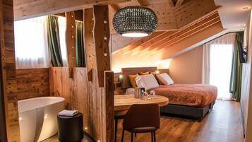 Suite Studio Luxe, bain à remous
