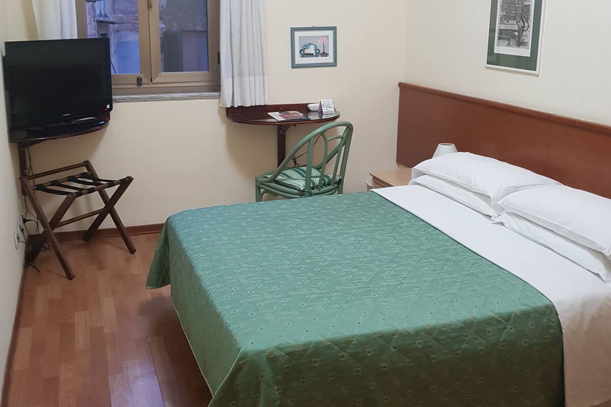 Desk, iron/ironing board (on request), WiFi (free), bed sheets