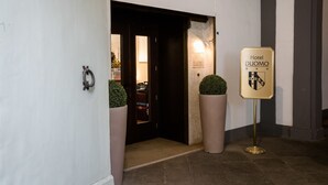 Exterior - Hotel Duomo (Siena)