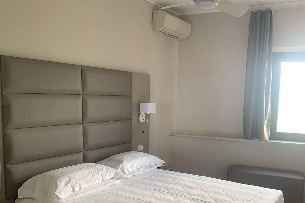 ห้องแฟมิลี่, 1 ห้องนอน | มินิบาร์, Wi-Fi ฟรี, ผ้าปูที่นอน