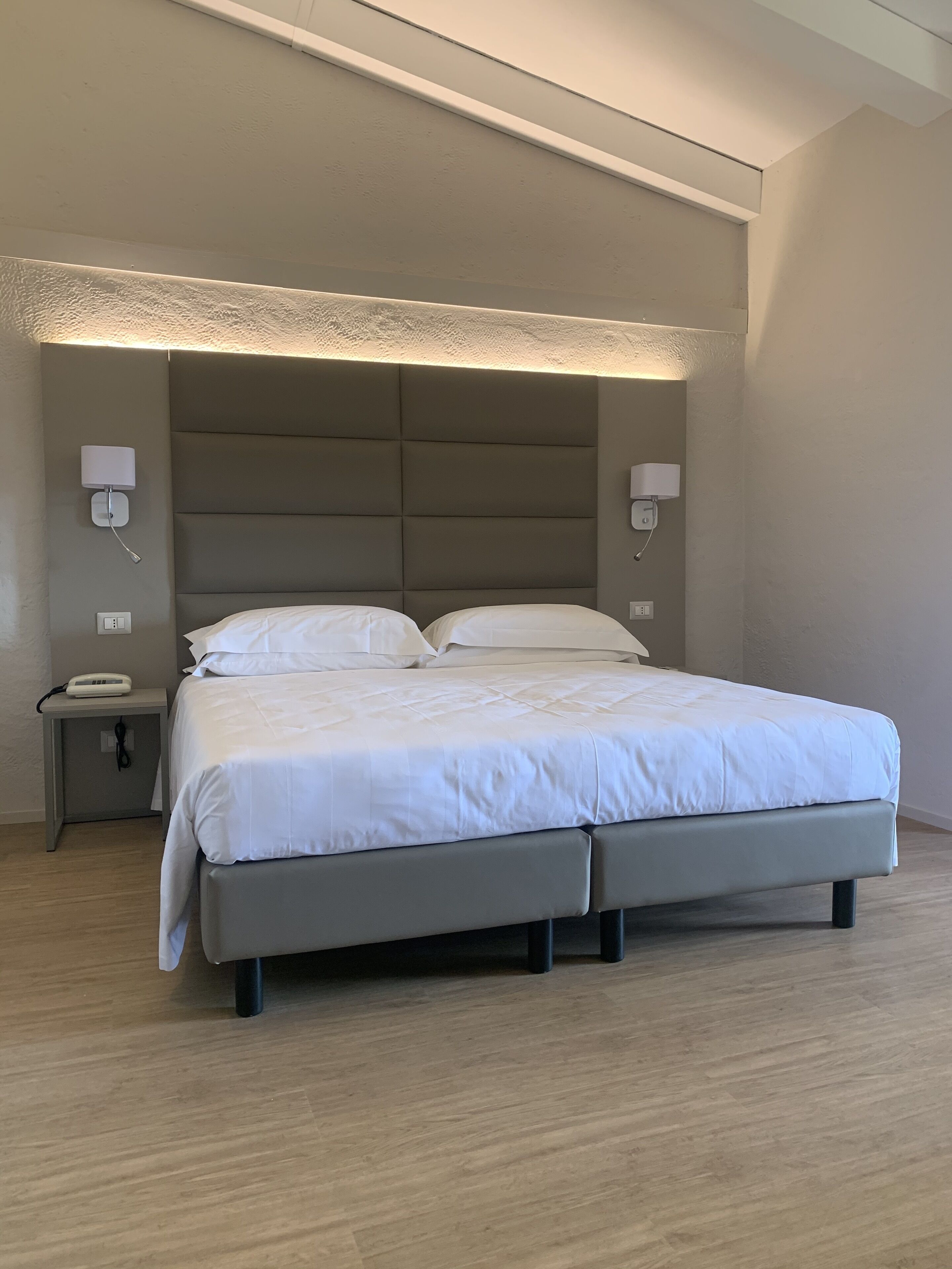 double room, hill view | 1 bedroom, minibar, free wifi, bed sheets