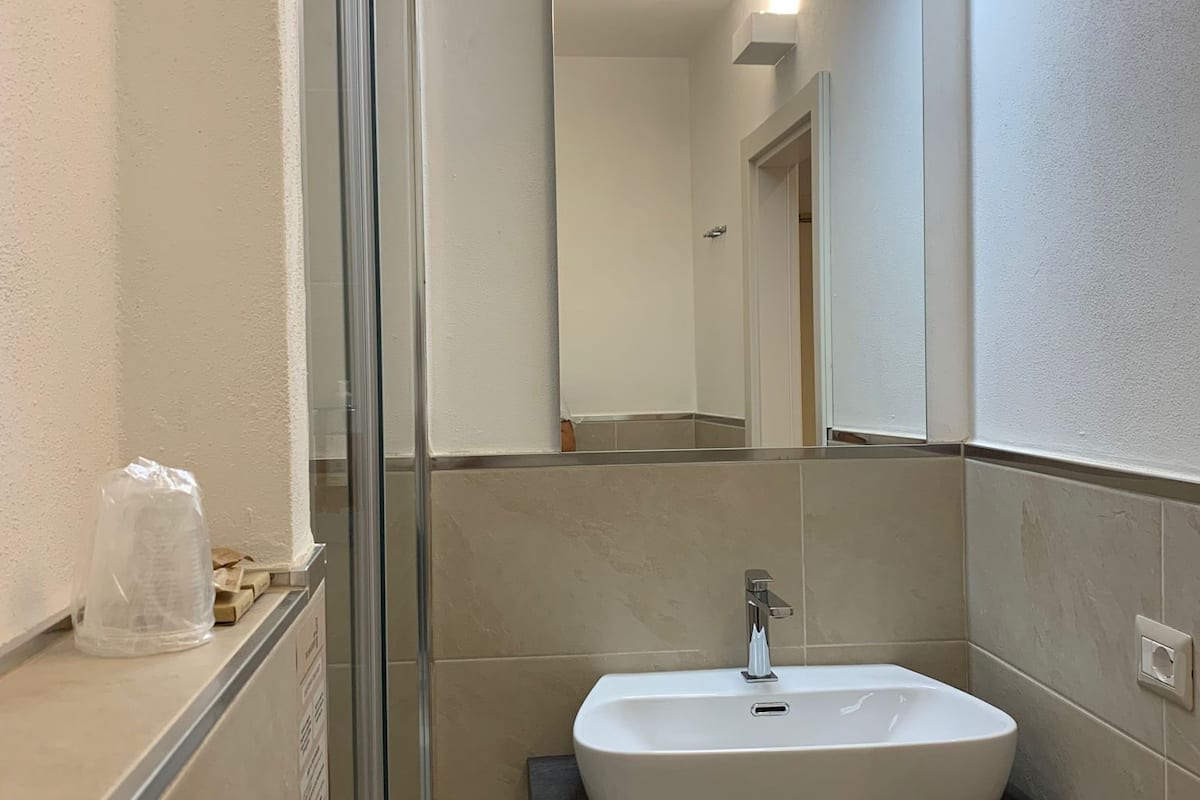 free toiletries, hair dryer, bidet, towels