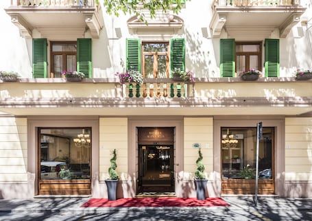 Fachada de la propiedad. Minerva Palace