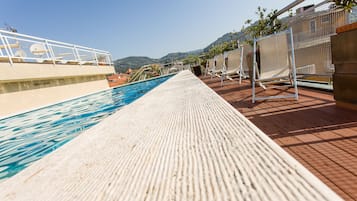 Piscina stagionale all'aperto