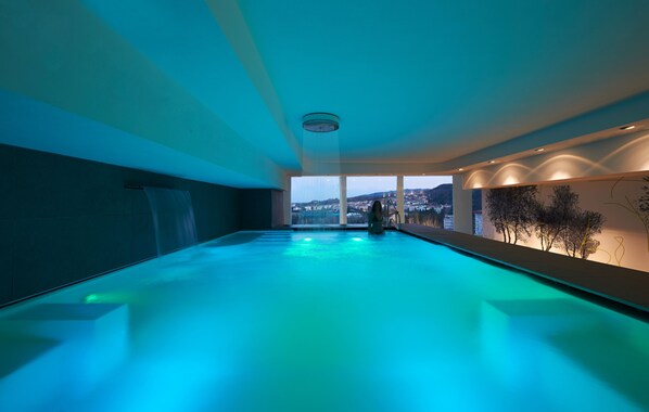 Sauna, tab panas, bilik wap, mandi tangas / hammam, 2 bilik rawatan