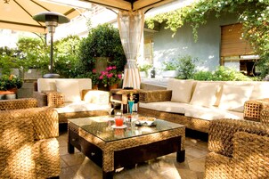 Bar (en la propiedad)