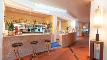 Bar (in der Unterkunft)