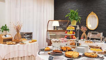 Termasuk sarapan bufet setiap hari