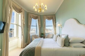 Deluxe Room | In-room safe, desk, iron/ironing board, free WiFi - The Royal Hotel (Bideford)