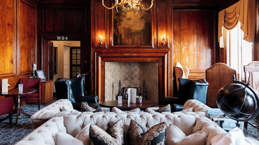 The Royal Hotel