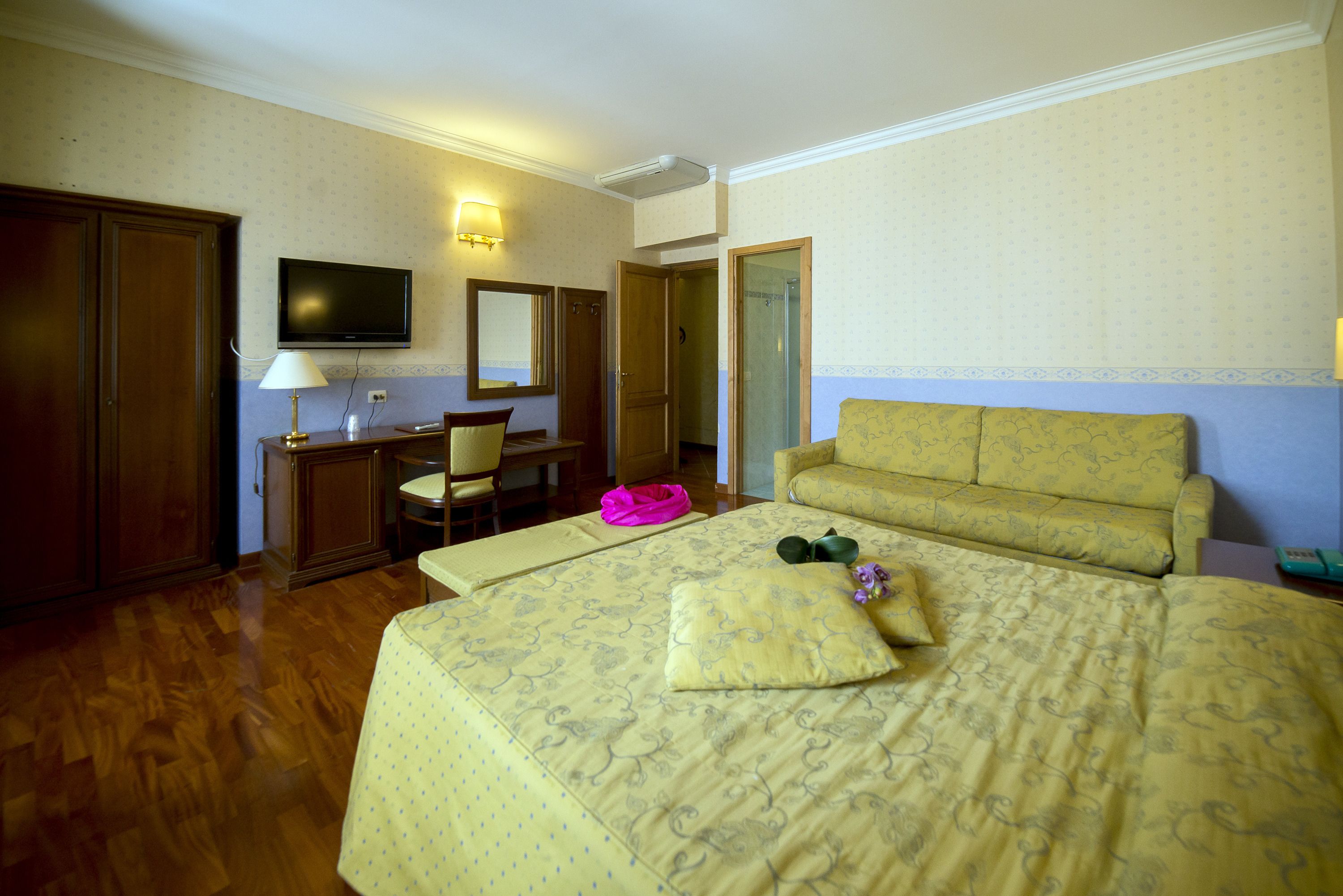 quadruple room | view from room