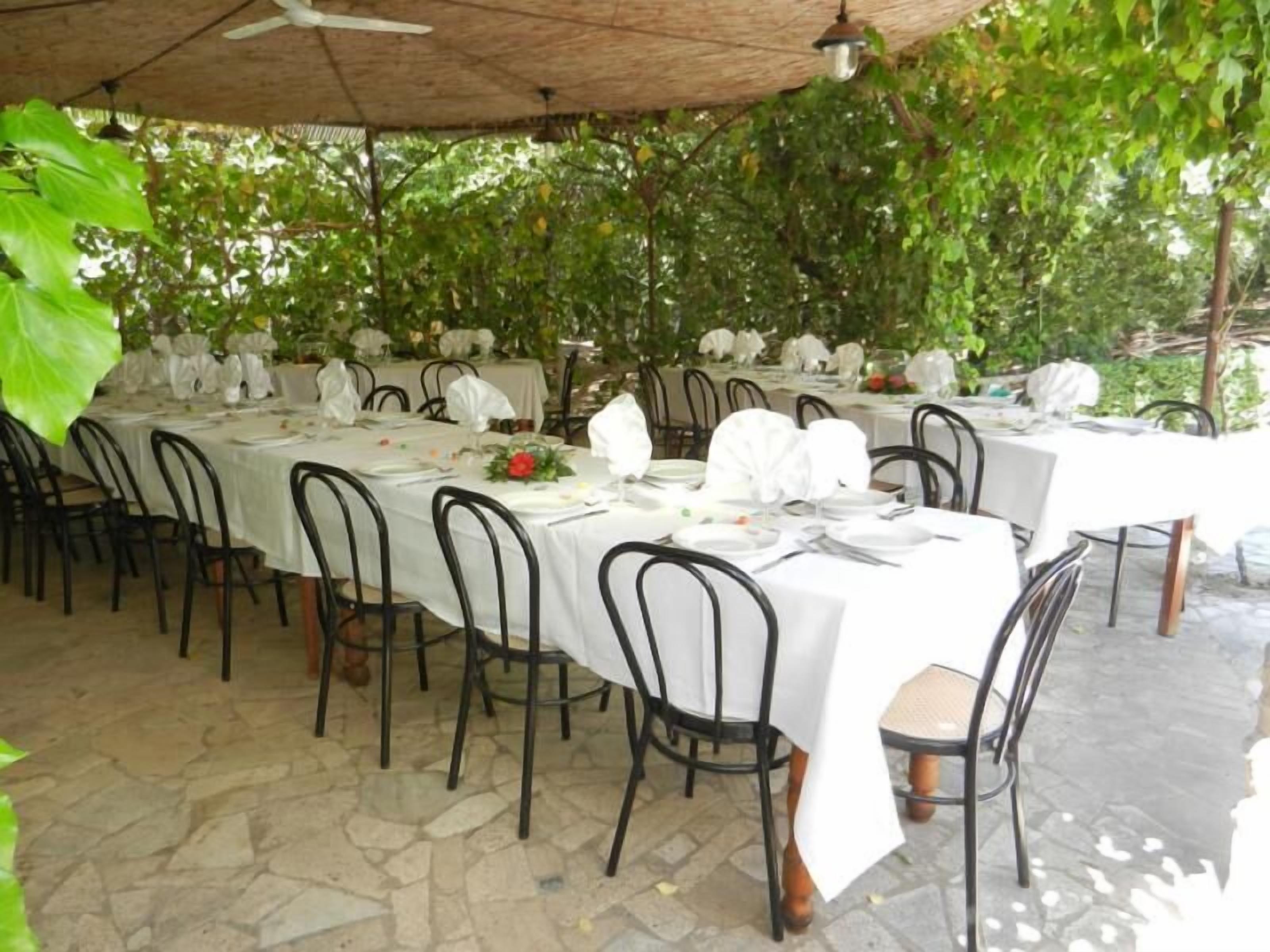 2 restaurants, local cuisine