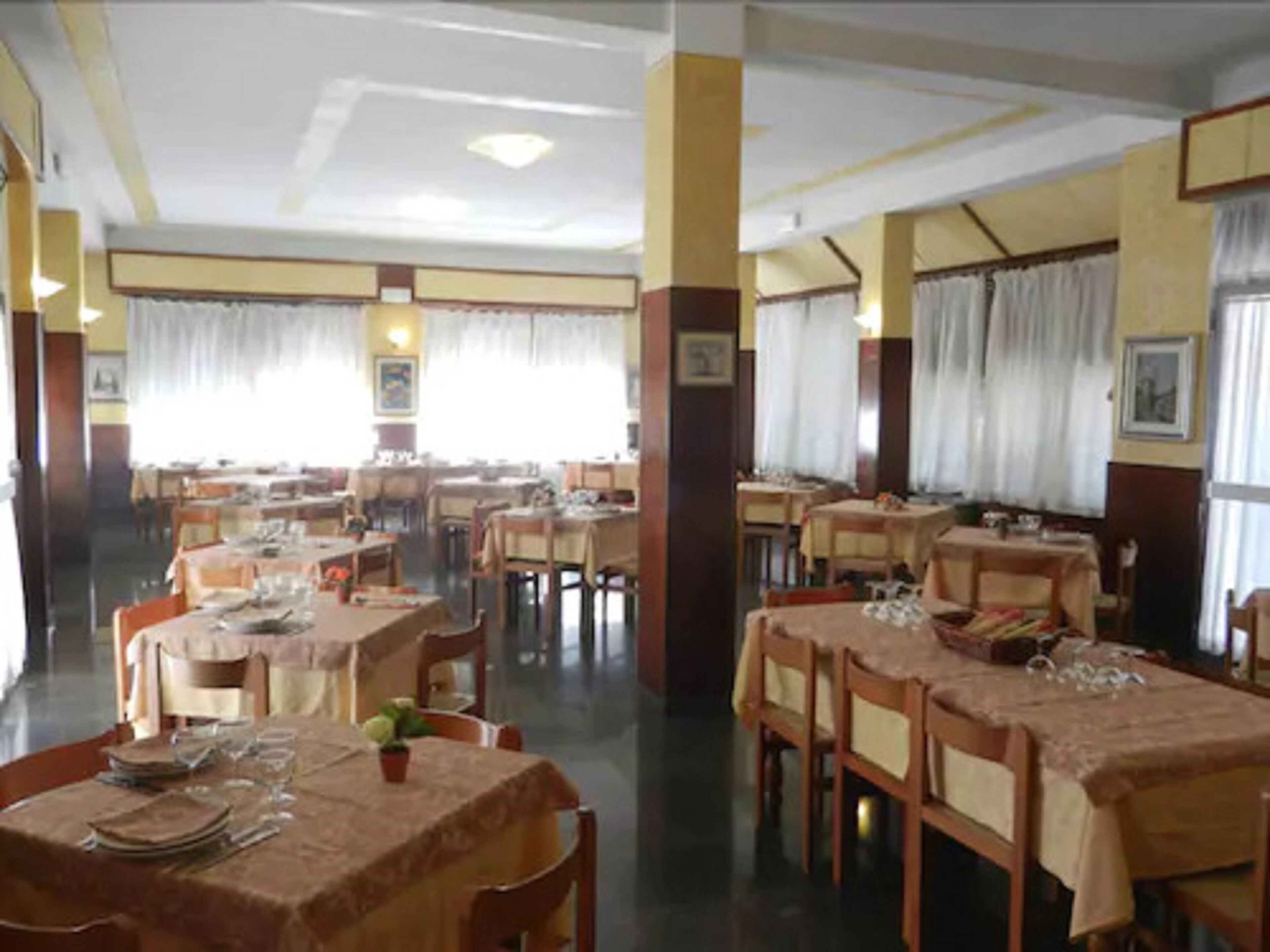 2 restaurants, local cuisine